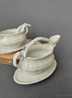 Krásný porcelánový omáčník série White "Rose" Pirken Hamme - 7