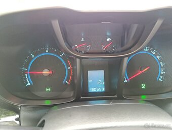 Chevrolet Orlando 2.0 Diesel LT (2012) – 7 míst, STK 01/2027 - 7