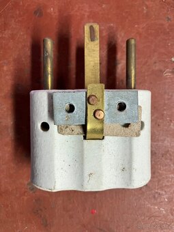 Vidlice - zásuvka 380 V - 25 A - atypická - 7