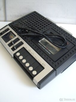 Magnetofon SANYO - 7