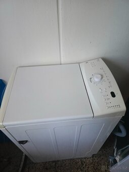 Prodám pračku Whirlpool na 5kg prádla, horní plnění. - 7