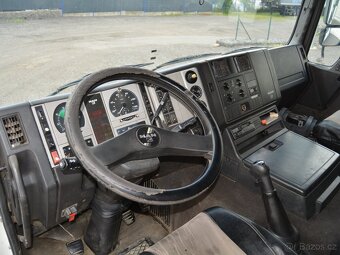 MAN 26.364 6X2 s hydraulickou rukou HIAB 200-C4 - 7