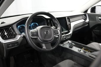 Volvo XC60 B4 AWD rok 2020 - 7