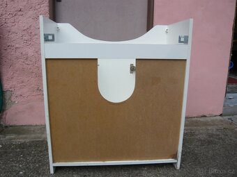 stolek umyvadlo zrcadlo - 7