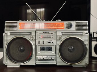 RISING - velký boombox rezervace - 7