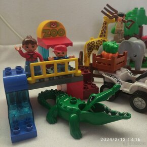 Lego duplo 5634 Krmení v Zoo - 7