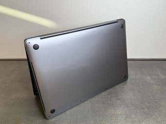Macbook Pro 16" 2019 / I9 / 1TB / 16GB / Space gray - 7