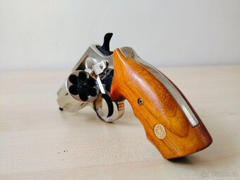 Plynový revolver HOLEK - 7