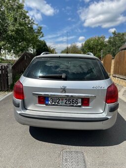 Prodám Peugeot 407 sw na náhradní díly - 7