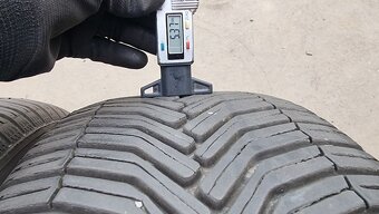 Letní pneu 225/55/17 Michelin - 7