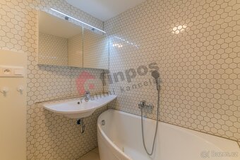 Prodej atypického bytu 1+1 v Benešově, Masarykovo nám. - 7