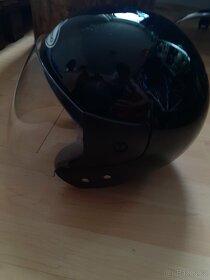 HELMY PŘILBY NA MOTORKU 2 KS - ČERVENÁ,ČERNÁ.PŮV.CENA 3500,- - 7