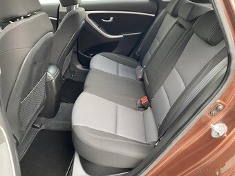 Hyundai I30 1.6CRDi , 81 kW nafta, 2013 - 7