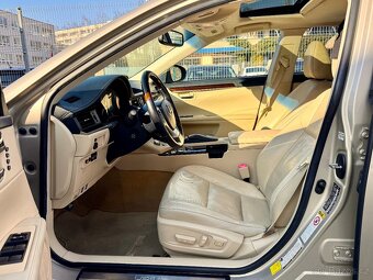 Lexus ES 350 V6 3.5L - 7