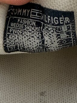 Tommy Hilfiger dámské bílé tenisky 37 - 7
