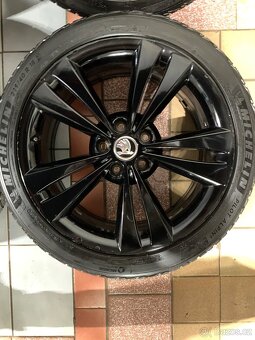 Alu kola Škoda R18 5X112 ZIMNÍ PNEU 225/40 R18 NEPTUNE - 7