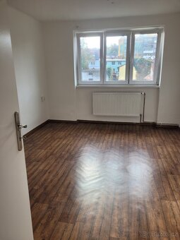 Pronájem bytu 3+kk, Bílina,  5.Května - 7