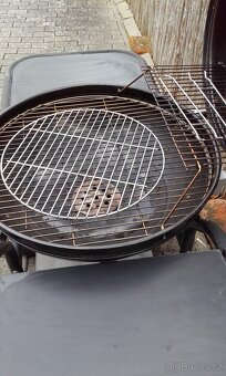 Gril na dřevěné uhlí - 7