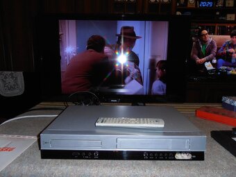 (((   VIDEO/DVD přehrávač zn. LG   ))) - 7