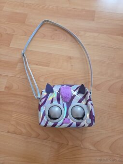 Holčičí mrkací kabelka - zebra - 7