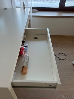 Psací stůl a židle - 7