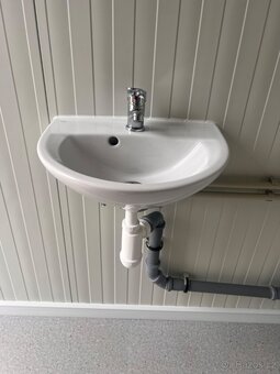 Sanitární kontejner PMP-K 2,4x2,4m - 7