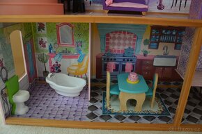 Domeček pro panenky KidKraft, i pro Barbie - 7