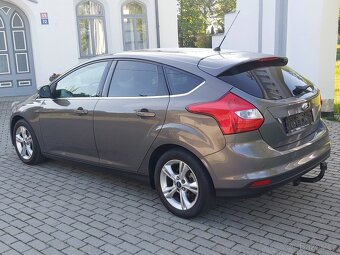 Ford Focus 1.0 92 kw 2012, servis Ford , TOP STAV - 7