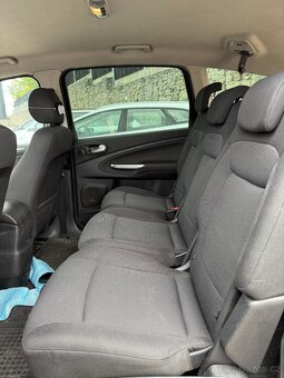 Ford S-MAX 2.0 TDCi 103 kW, 7 míst, výborný stav - 7