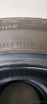 215/55/17 Nexen NFera SU1, DOT 4723, vzorek 7.7mm - 7