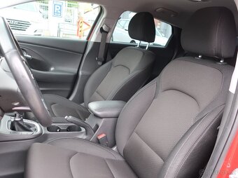 Hyundai i30 FB 1.6CRDi 100kW TAŽNÉ ČR 1MAJITEL SERVISKA - 7