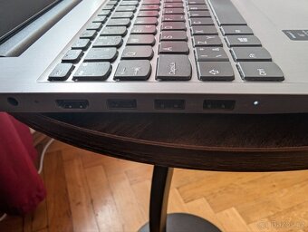 Lenovo IdeaPad 3 – Ryzen 5 / 8GB / 512GB SSD / Full HD - 7