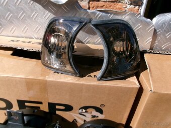 BMW E -32 , E 34 - Přední světla kouřová - 7
