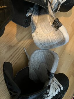 Bauer Supreme S180 velikost 6,5 (UK), 40,5(EUR) - 7