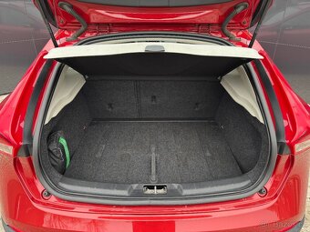 Volvo V40 D3 110kW Cross Country - 7