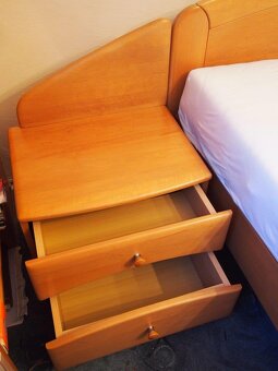 Postele HANAU (2xpostel+rošt+noční stolek+matrace) - 7