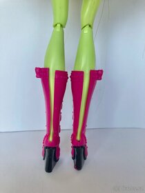 Monster high Iris Clops - 7