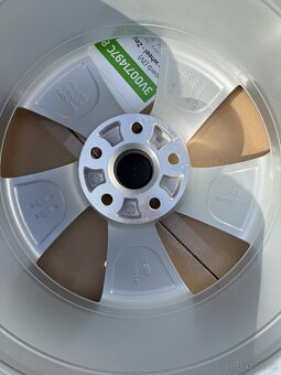 NOVÁ originál kola Škoda ZEUS 17” Superb, Kodiaq, 5x112 - 7