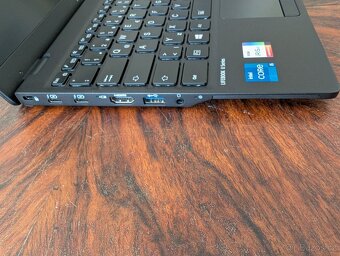Celosvětově nejlehčí 13.3 notebook - 885 g. - 7