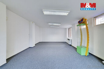 Pronájem obchodu 35 m² v Mariánských Lázních, Hlavní třída - 7