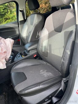 ND Ford Focus III 1,6TDCi - 7