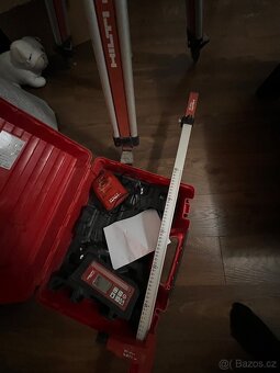 Hilti PR 30 HVS A12 rotační laser s latí a stativem - 7