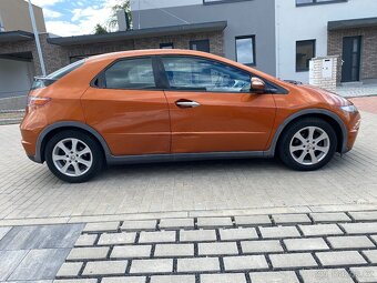 Honda Civic 1.4i, 61 kW, r. 10/2008, klima, ALU, nová STK - 7