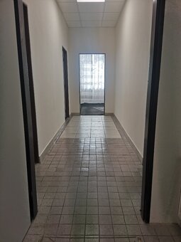 Pronájem kanceláří v Hradci Králové 99m2, ev.č. 00098 - 7