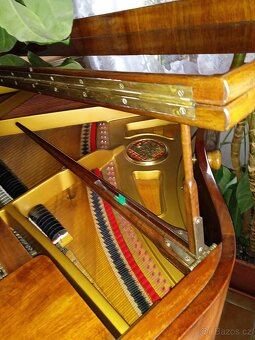 Klavír křídlo Petrof model V, Baroko Gavota Chippendale - 7