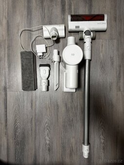 XIAOMI vysavač - 7