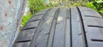 Pneu Letní 235/40/19 - 7