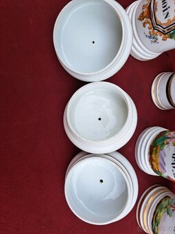 Porcelánové barokní lékárnické dózy - 7