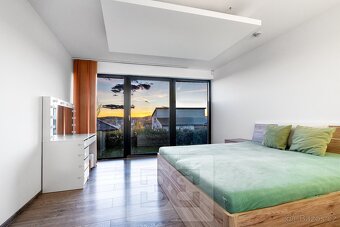 Prodej patrového rodinného domu se zaradou v Třemošné, 1270m - 7