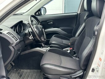 Mitsubishi Outlander 2.2DI-D 156PS Intense+ -7 A/T 4x4 - 7